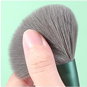 soft makeup brush